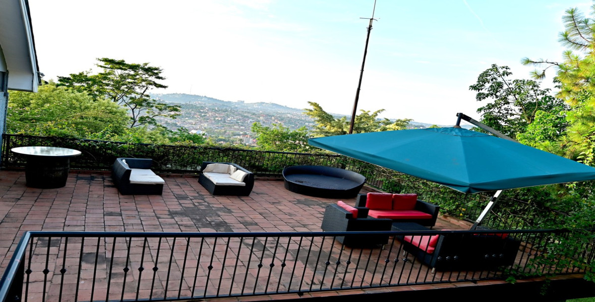 Deluxe Suite Balcony